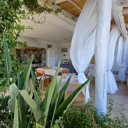 Bed and Breakfast Li Petri Manni