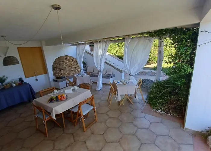 Bed & Breakfast Li Petri Manni