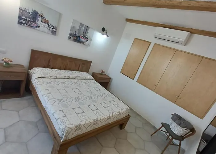 Li Petri Manni Bed & Breakfast 3*